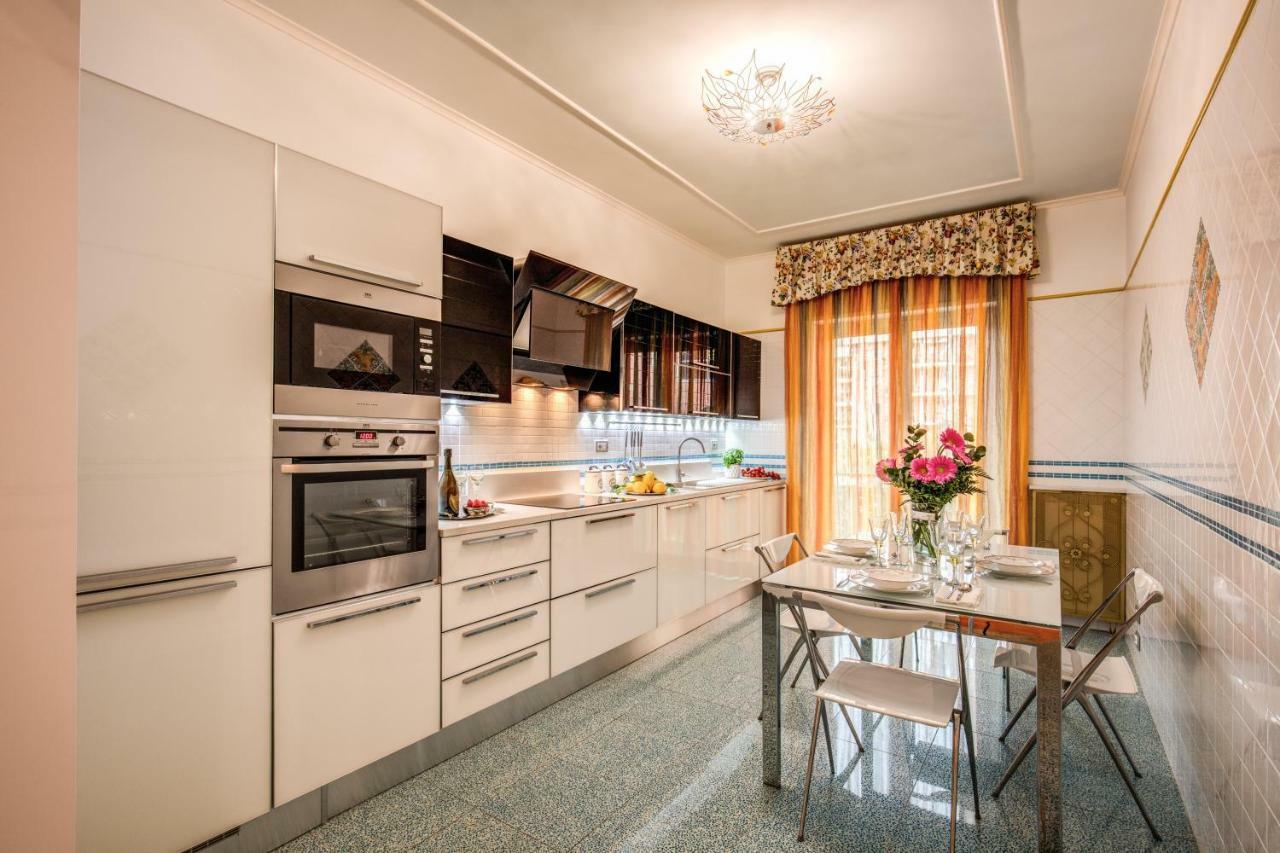 Domus Vittoria - The Luxury Quintessence Appartement Sorrento Buitenkant foto