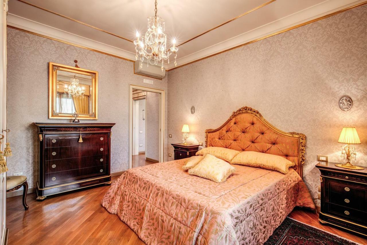 Domus Vittoria - The Luxury Quintessence Appartement Sorrento Buitenkant foto