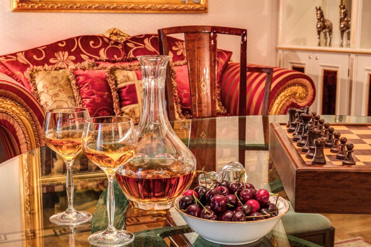 Domus Vittoria - The Luxury Quintessence Appartement Sorrento Buitenkant foto