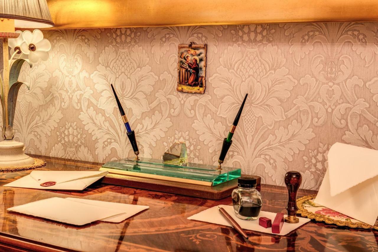Domus Vittoria - The Luxury Quintessence Appartement Sorrento Buitenkant foto
