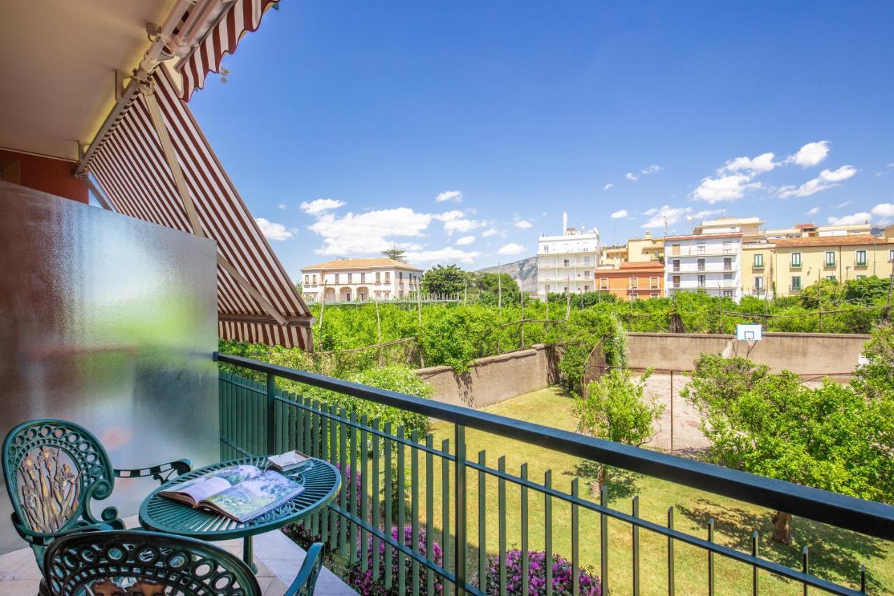 Domus Vittoria - The Luxury Quintessence Appartement Sorrento Buitenkant foto